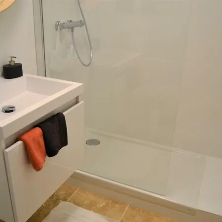 Le Voltaire Centre * 콜마